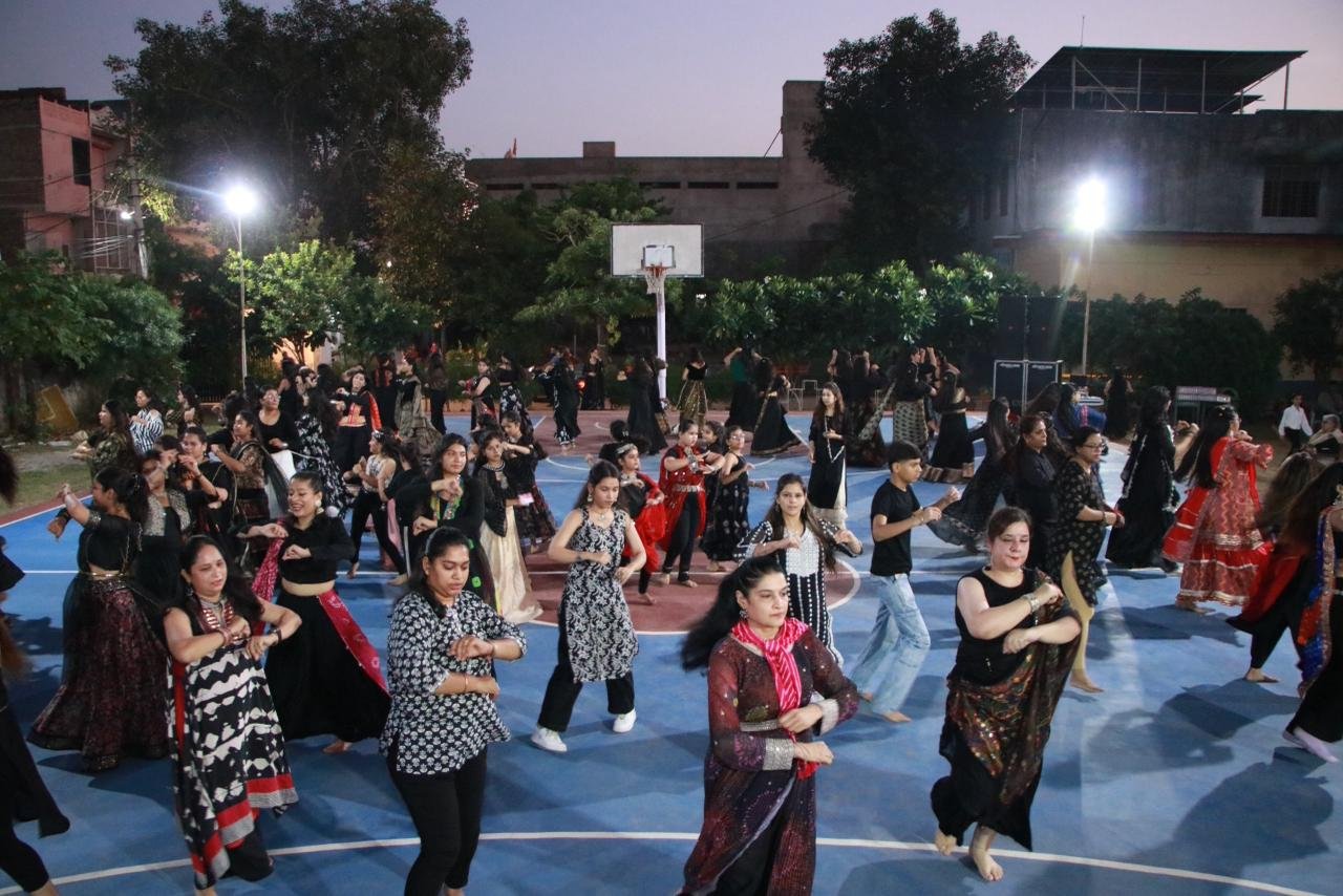 Outdoor Garba workshop